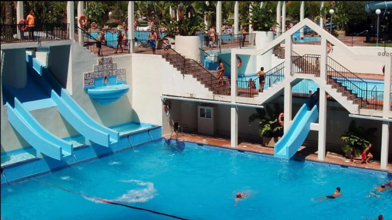 Parking Privado Benalbeach Benalmádena Eksteriør billede