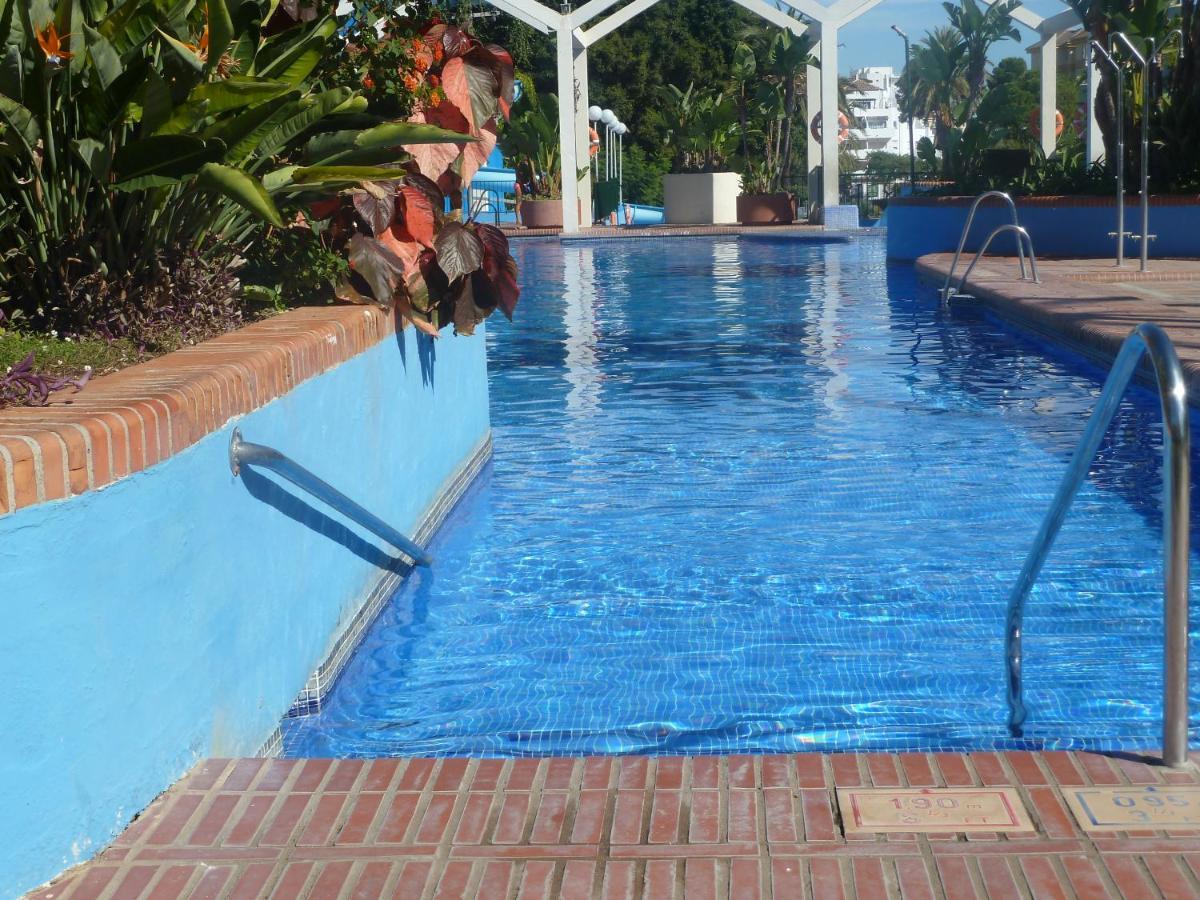 Parking Privado Benalbeach Benalmádena Eksteriør billede